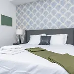 King Bed Brand New Oasis Minutes To Brickell